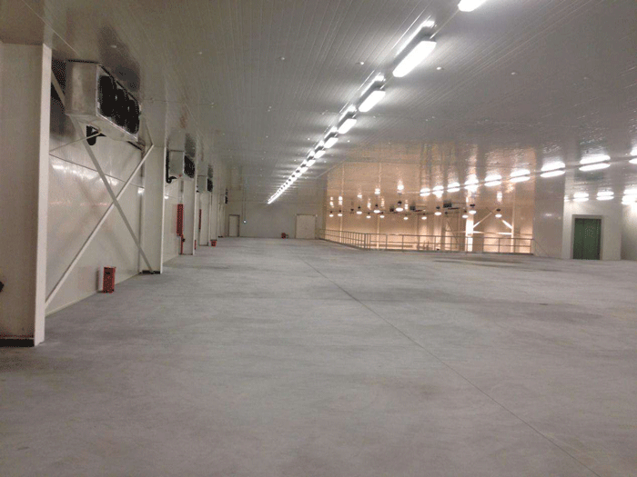 一萬平方米冷庫(kù)建造